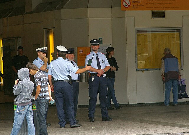 Bahnpolizei  Intra-Fight Security